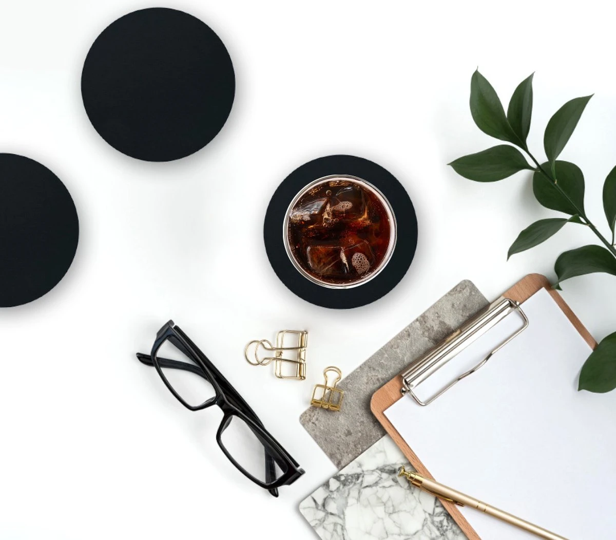 Castagnola Lederen Onderzetters Met Houder – Onderzetters Voor Glazen – Onderzetters Design – Onderzettersset – Drink Onderzetters – Leder – Leren Onderzetters – Set Van 6 – Zwart 7 Castagnola Lederen Onderzetters Met Houder – Onderzetters Voor Glazen – Onderzetters Design – Onderzettersset – Drink Onderzetters – Leder – Leren Onderzetters – Set Van 6 – Zwart - Afbeelding 5