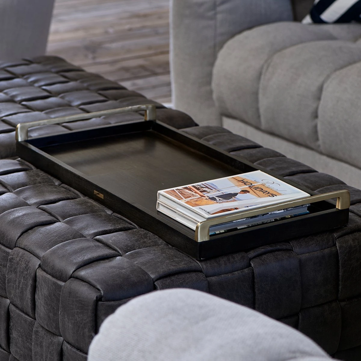 Riviera Maison Dienblad Rechthoek Zwart 80x40 - Fifth Avenue Serving Tray - Zwart 4 Riviera Maison Dienblad Rechthoek Zwart 80x40 - Fifth Avenue Serving Tray - Zwart - Afbeelding 2