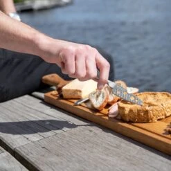 Boska Serveerplank Friends M - Kaasplank - Borrelplank - 40 Cm - Eikenhouten Kaasplank - Cadeautips Voor Mannen - Cadeautips Voor Vrouwen - Cadeau Voor Vrouw - Cadeau Voor Man - Keukengerei - Keuken Accessoires - Levenslange Garantie -KitchenAids Winkel 1200x1200 539