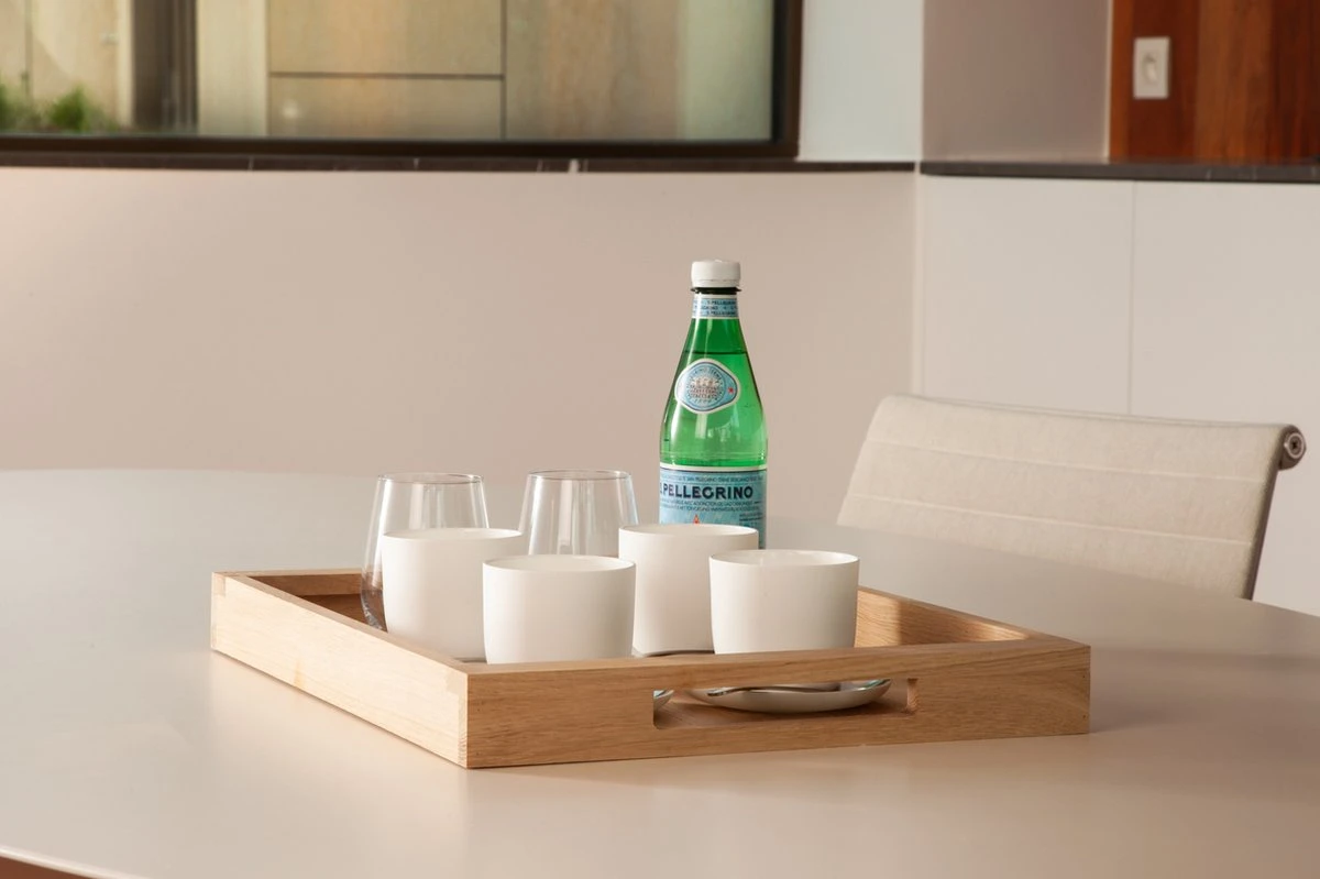 Longshore Eiken Dienblad Met Handvat , Groot Decoratief Serveerplank Voor De Keuken, Houten Dienblad Rechthoekig, 45 X 35 X 4,5 Cm, Eik 6 Longshore Eiken Dienblad Met Handvat , Groot Decoratief Serveerplank Voor De Keuken, Houten Dienblad Rechthoekig, 45 X 35 X 4,5 Cm, Eik - Afbeelding 4