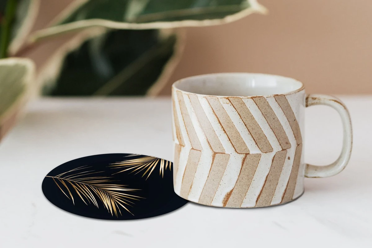 Onderzetters Voor Glazen - Goud Print - Zwart - Rond - Planten - Onderleggers Voor Glazen - 10x10 Cm - 6 Stuks 7 Onderzetters Voor Glazen - Goud Print - Zwart - Rond - Planten - Onderleggers Voor Glazen - 10x10 Cm - 6 Stuks - Afbeelding 5