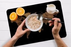 Placemat - Placemats Kunststof - Wereldkaart - Bruin - Zwart - 45x30 Cm - 6 Stuks - Hittebestendig - Anti-Slip - Onderlegger - Afneembaar 14 Placemat - Placemats Kunststof - Wereldkaart - Bruin - Zwart - 45x30 Cm - 6 Stuks - Hittebestendig - Anti-Slip - Onderlegger - Afneembaar -KitchenAids Winkel 1200x800 28