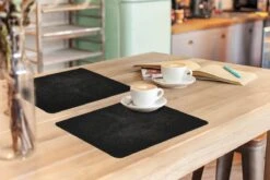 Placemat - Placemats Kunststof - Beton - Zwart - Industrieel - 45x30 Cm - 6 Stuks - Hittebestendig - Anti-Slip - Onderlegger - Afneembaar -KitchenAids Winkel 1200x800 42
