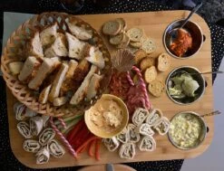 HUISSON Borrelplank XXL 56 X 41 X 3 Cm Tapasplank Houten Snijplank Serveerplank Snijplank Hout BBQ -KitchenAids Winkel 1200x917