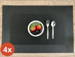 Four Love Placemats Kunststof - Kleur Zwart - Set Van 4 Stuks - Anti Slip Tafelbeschermer - Tafel Decoratie - Housewarming Cadeau - 45 X 30 Cm -KitchenAids Winkel 1200x924 1